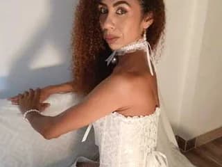 Curly_milf WebCAM 