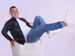 WebCAM of JUANDIAMONDS98