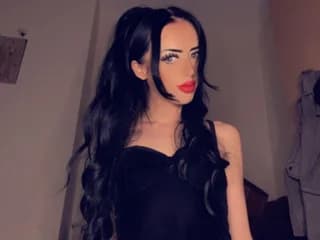 WebCAM of Petitepixieboss