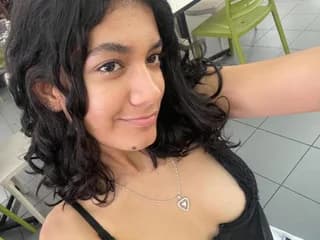 RoxannaBlack WebCAM 