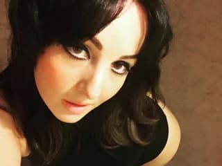 The_Curvy_Raven WebCAM 