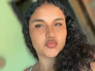 Yisela_scott WebCAM 