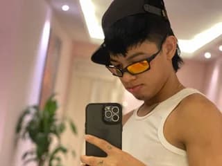 saler_hot WebCAM 